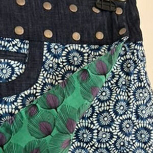Reversible and adjustable patterned snap skirt - Aspara - Great for travel!